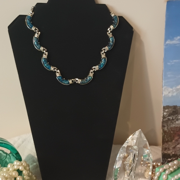 VINTAGE Coro 1950's Rhinestone Thermoset Lucite Necklace 16" Inches Long - Picture 3 of 16